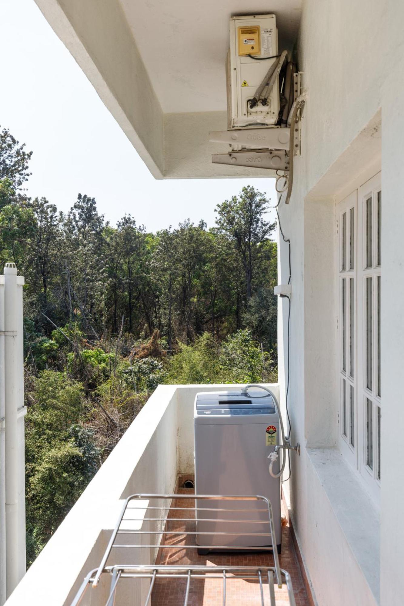 Mistyblue Suites Bangalore Bagian luar foto