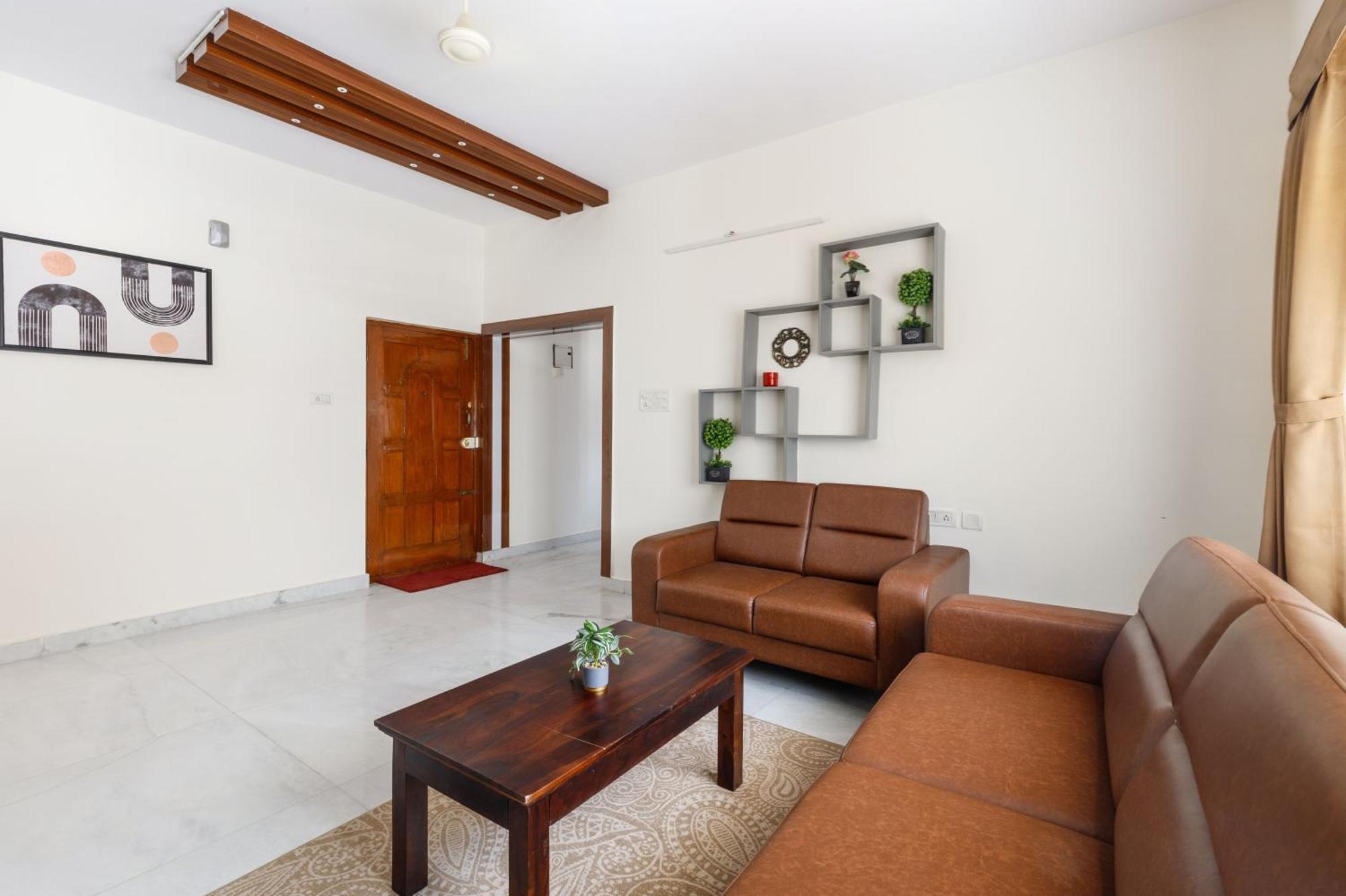 Mistyblue Suites Bangalore Bagian luar foto